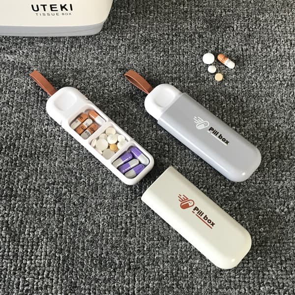 Bärbar liten pillerask endagsförpackning pillerbox att ta med