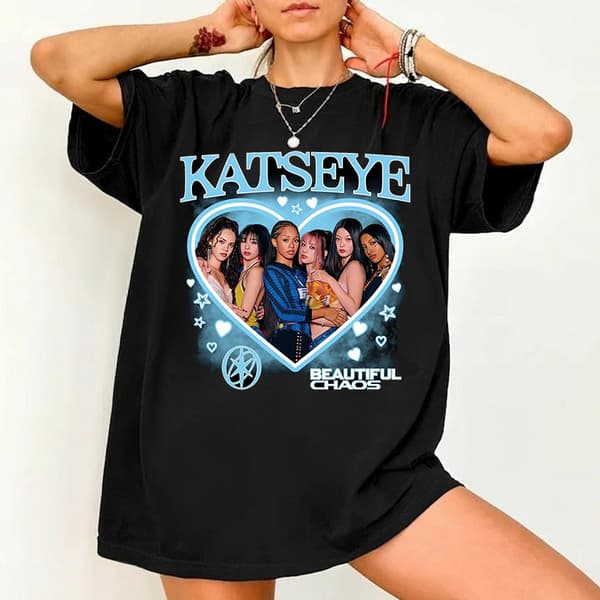 Katseye jentegruppe trykt T-skjorte, trendy kortermet sommertopp for menn og kvinner, oversized passform 10 M