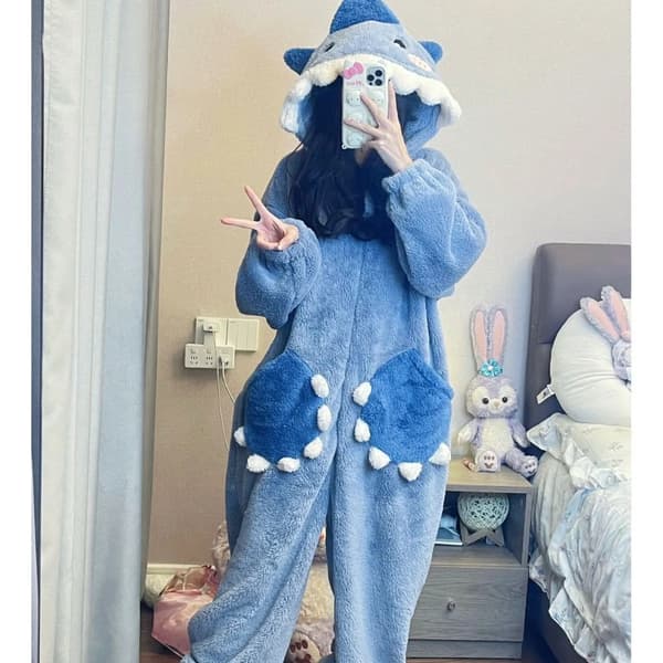 Kigurumi-heldragt med hætte og haj-motiv til kvinder – Vinter-cosplay-pyjamas og hyggetøj til jul Robe Only L