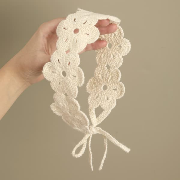 Enfärgat virkat blomhårband - Dammode Hårband, Mjuk Polyester Beige