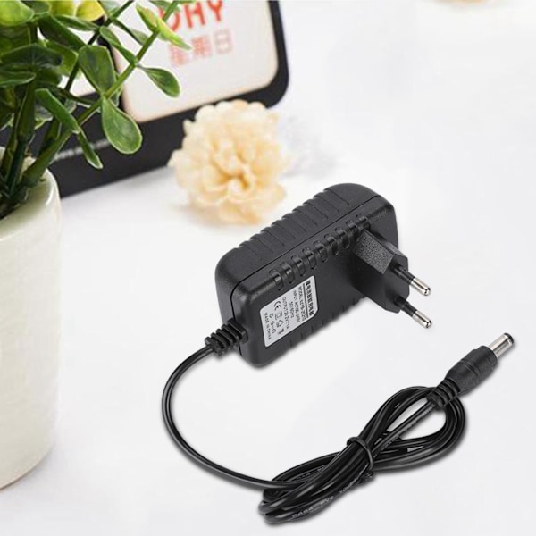 25,2V/1A Snabbladdare Li-jon Laddare Adapter 100-240V Ingång Flerskiktsskydd
