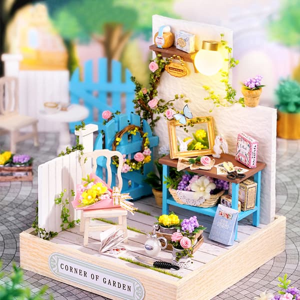 Miniature Creative Happiness Corner DIY Model | Håndlavet skrivebordslegetøj | Perfekt fødselsdagsgave
