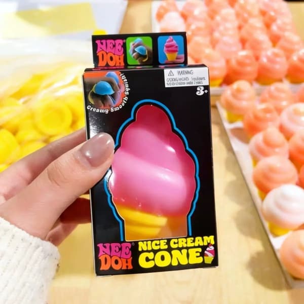 Stressavlastende leketøy Nee Doh Dreamy Water Drop Flow Pattern Square Maltose Pinch M(f1032) Ice cream decompression toy - blue