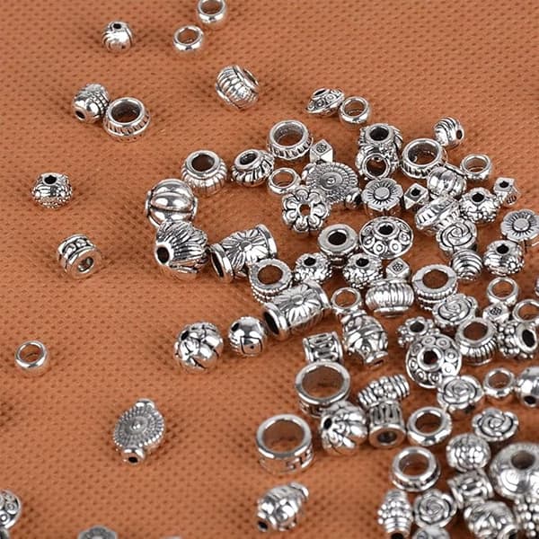 100g Antika tibetanska runda silverpärlor av metall (f2)