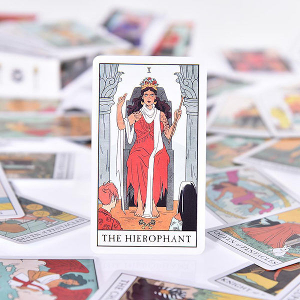 Tarotkort med moderne illustrasjoner{F2}