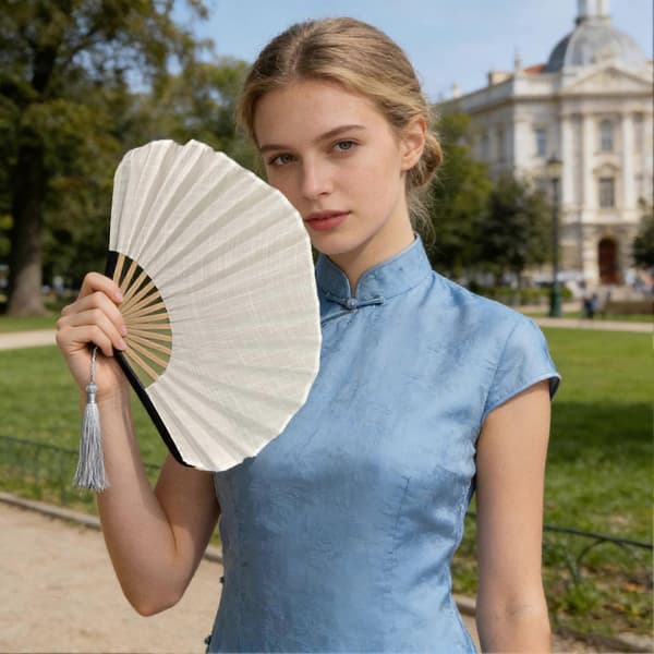 Bærbar stofvifte dekoration og festtilbehør med skaldesign Light Blue