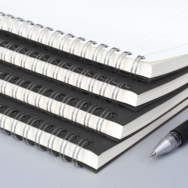 Notesbog - A5 notesbog - Blød sort spiral notesbog - College notesbog med linjer - spiralbundet notesblok - 120 sider, 60 ark - A5 sort - sæt med 5 stk...