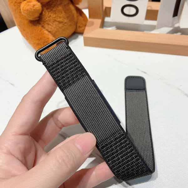 Nylon Loop Armband Kompatibel med Amazfit Helio Ring / Band – Justerbart Kardborrearmband