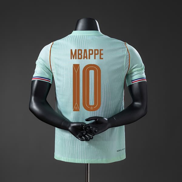 VM Spelarversion Fotbollströja Andningsbar Fotbollströja Matchuniform Supporterkit*M*26 Frankrike Bortamatch [Mbappe Nr. 10] Spelarversion 26  [Mbappe No. 10] M