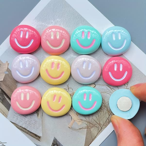 12 stk. søde smil køleskabsmagneter Kawaii dekorative køleskabsmagneter 12pcs