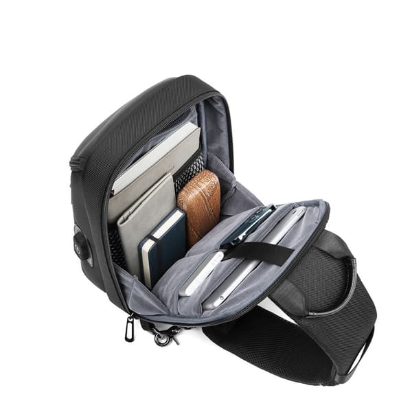 Fashion Sling Bag med USB-port Axelväskor för män Bröstväska{hw}