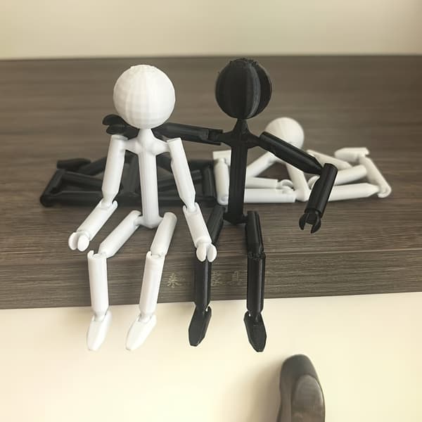 Anime Figur Set – 2 st Böjbara Leder Minimalistiska Display Figurer – Hemmabruk Edition White And Black