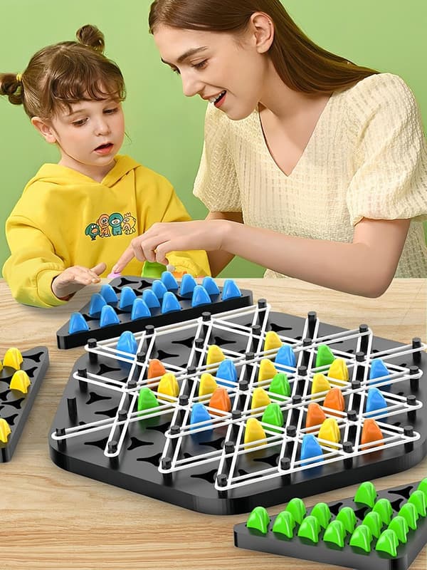 Triangle Game Elastisk Bånd Hchain Triangle Sjakkspill og Taktisk Sjakkspill. Interessant Triangle Sjakkspill, Chain Triangle Sjakkspill