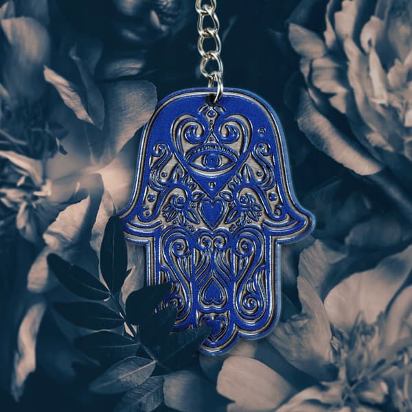KADAX Nyckelring Presenthänge Hamsa Hand av Fatima Stål