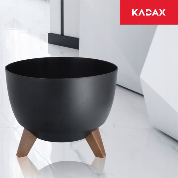 KADAX Urtepotte 29cm med benbetræk og indsats sort