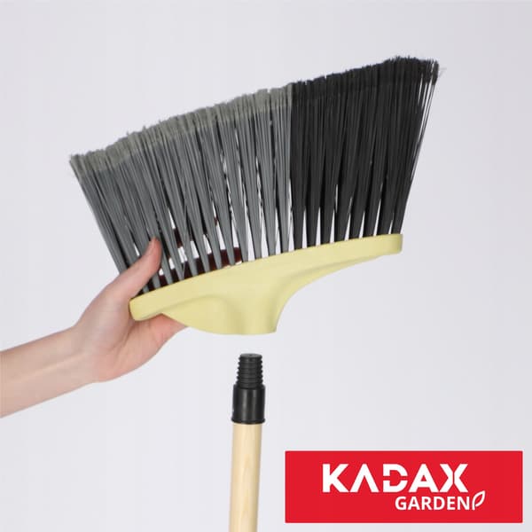 KADAX Gadekost, Fejemaskine med Træskaft, 30 cm