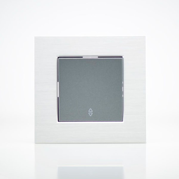 Metallialumiinista viimeistelylevy 1 posti 84x87x10mm Alu, Argent