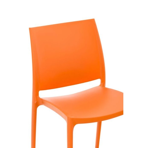 Stabelbar orange plastik havehæmnesstol med enkelt design