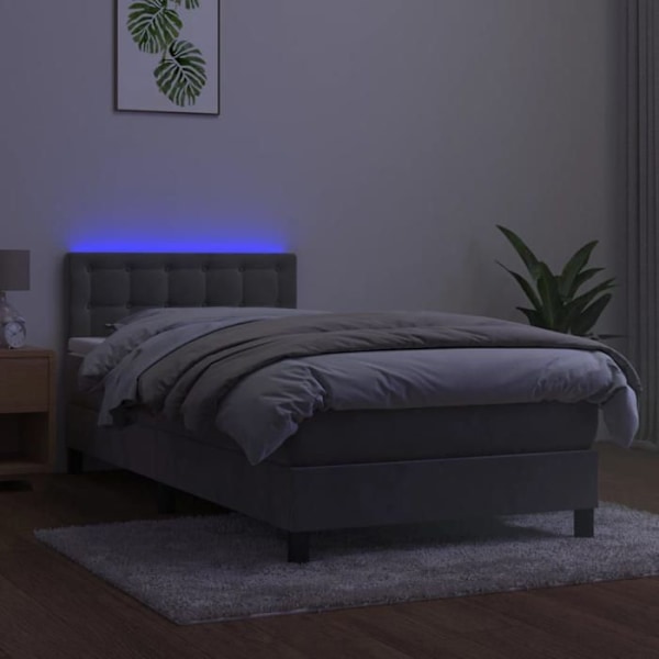 LED-sänkykehys vaaleanharmaalla samettipäädyllä 80 x 200 patja