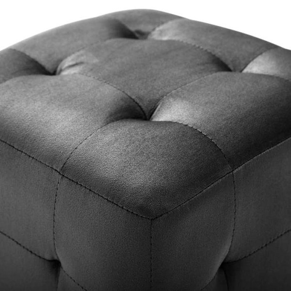 Sæt med 2 taburetter poufs med ben 30 x 30 x 30 cm sort fløjlsstof med knap DEC032759 Svart