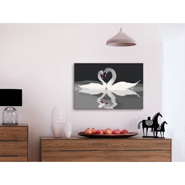 Itsemaalattava taulu, maalaus numeroilla, aiheena Joutsenipari 60 x 40
