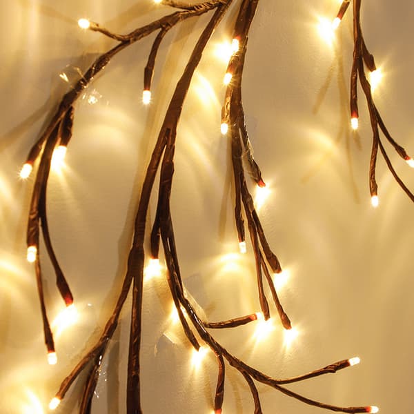 The Light Garden Upplyst Pilranka