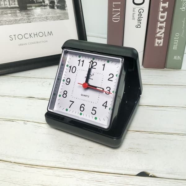(Svart) Väckarklocka Bärbar Tyst Snooze Liten Sängklocka
