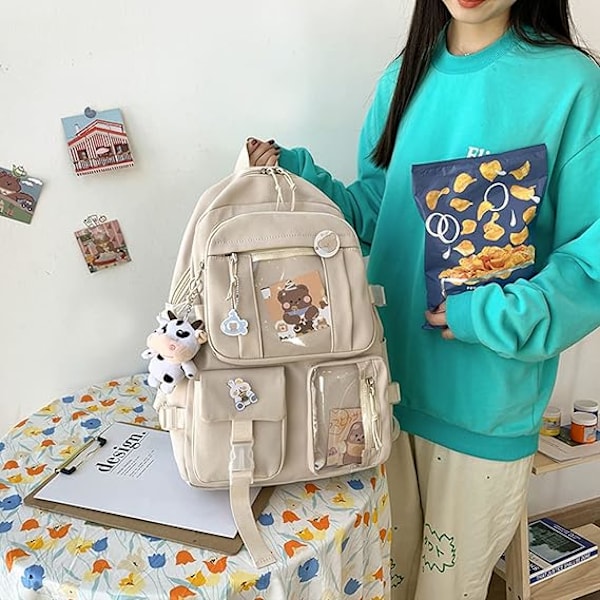 Kawaii Rygsæk med Søde Nåle Tilbehør Plys Vedhæng Kawaii Skolerygsæk Sød Æstetisk Rygsæk - Beige