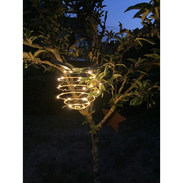 2 stk. Ananas LED Solcellelykt Varmhvit Ananas Solcellelampe Batteri Hage Solcellelys