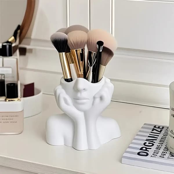 Cute Face Shaped Makeup Brush Holder, Minimalist White Design for Makeup Table Black pen holder