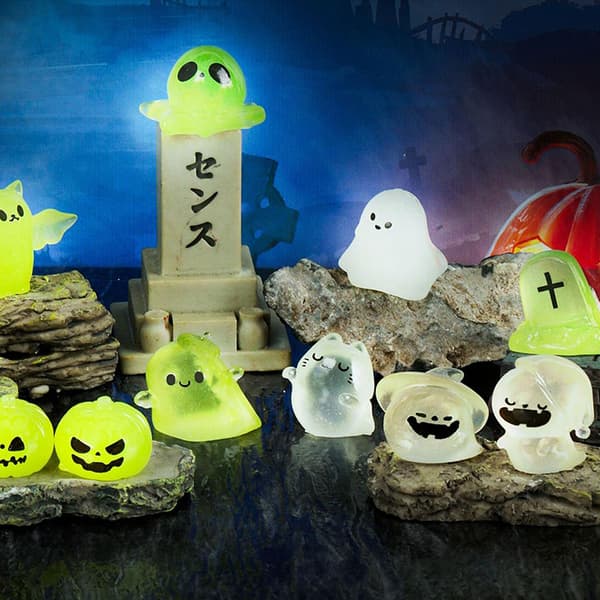 Tecknad självlysande Halloween pumpa spöke prydnad kreativ A4