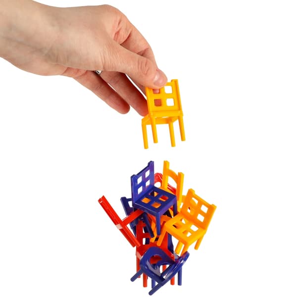 Tasapainopeli pinottavilla tuoleilla lapsille – 24 kpl 125
