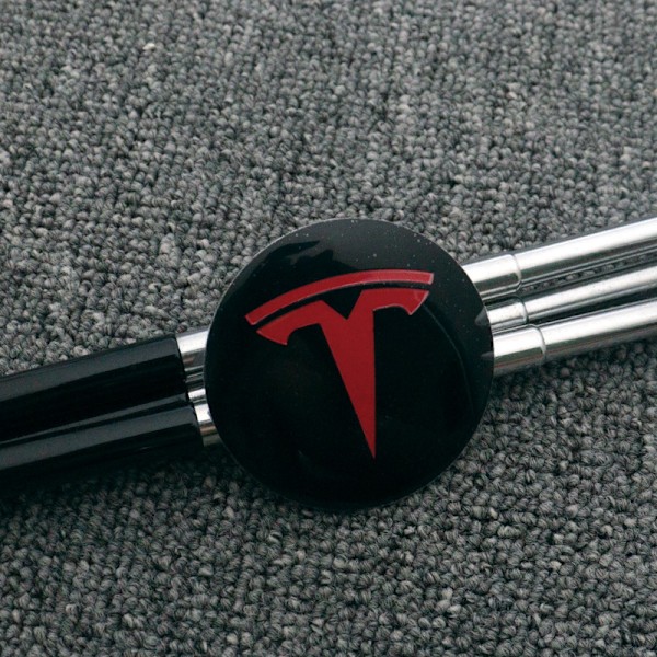 Svart röd uppsättning med 4 navkapseldekaler med billogotyp för Tesla Model 3 Model X Model S