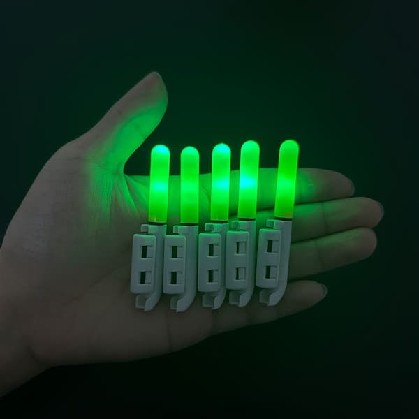 Elektroniska LED-lampor Nattfiske Spötopp Ljus 3pcs flicker +3pcs CR425