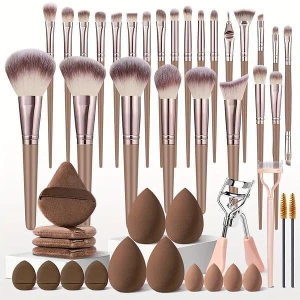 45 stk sminkeverktøysett Børster Svamper Pudderputer Vippetang Brown 45-piece eyelash curler set