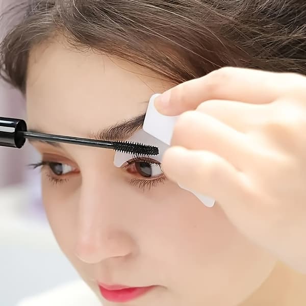 Eyeliner Guide Tool - Halvmåneformet Skjold til Makeupapplikation - Multifunktionel Øjenvippeskabelon til Winged Liner og Smokey Eye