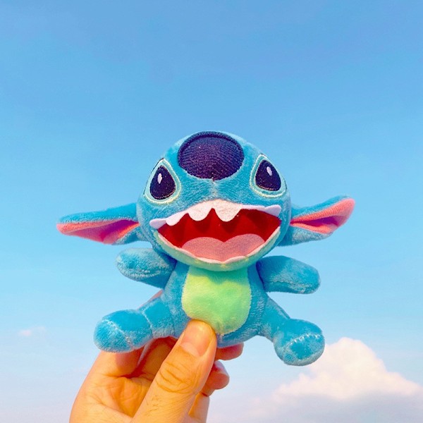 Sarjakuva Kuromi -nukke koululaukun riipus nukke pehmolelu pari avaimenperä laukun riipus Plush Laughing Stitch 11cm (with keychain)