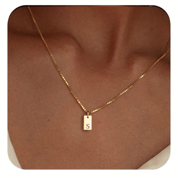 Halskæde med initialer, 14k guldbelagt monogram vedhæng gave E