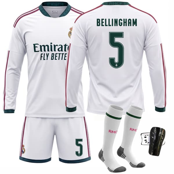 Real Madrid kotipelipaita syksy/talvi pitkähihainen Size 5 with socks + protective gear #M