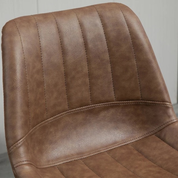 Rootz Barstol - Sæt med 2 - I Retro Design - Med Fodstøtte - Højdejusterbar - Kunstlæder - Stål - Brun - 43 cm x 49,5 cm x 111 cm