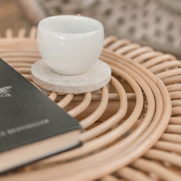 Rootz Runde Marmor Coasters Sæt med 4 eller 8 Håndlavede RANUKA (hvid) 8er-Set