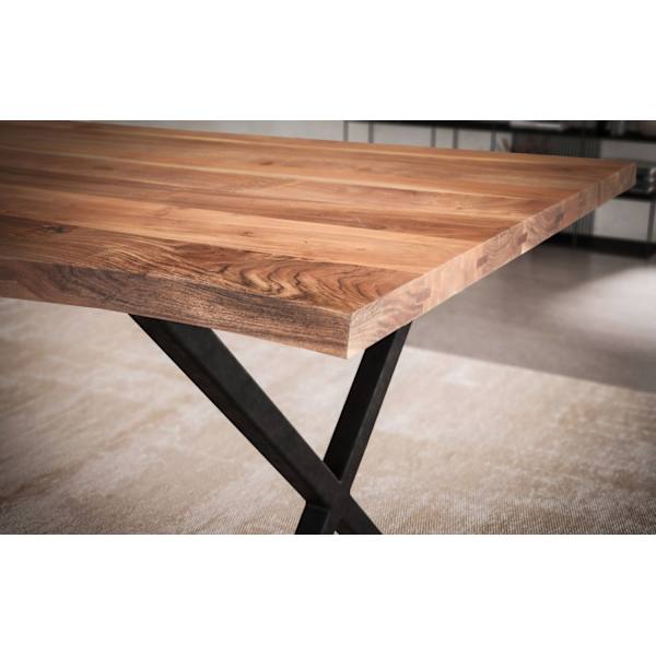Rootz Massivt akacietræ Spisebord - Køkkenbord - Rektangulært bord - Naturligt trækorn - Unikt trækantdesign - X-formede metalben - 140 cm x 80 cm x 7