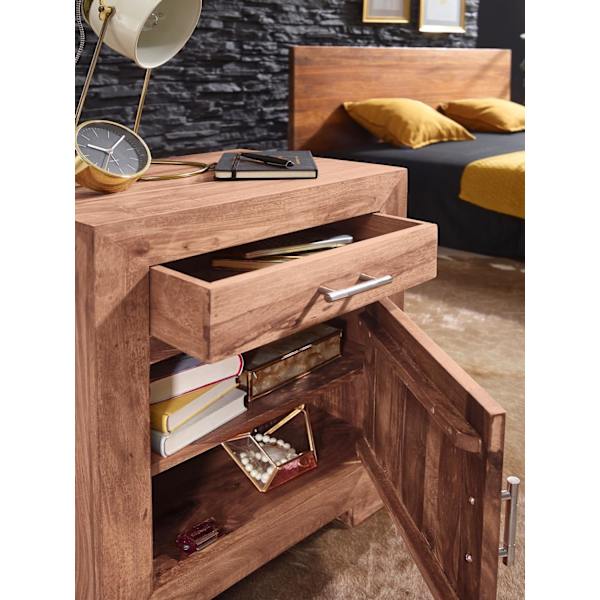 Rootz sengebord massivt træ akacie design sengebord 60 cm med skuffe og dør sengebord til boxmadrasser