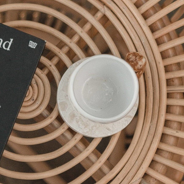 Rootz Round Marble Coasters Set med 4 eller 8 Handgjorda RANUKA (vit) 8er-Set