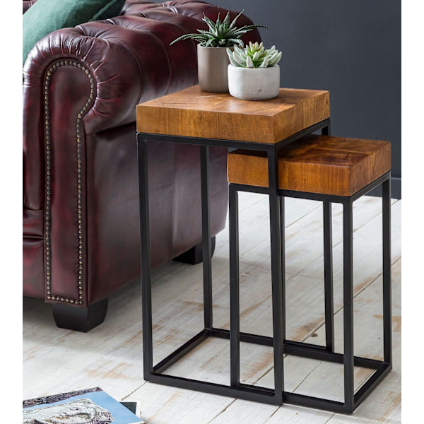 Rootz industrielt design to-delt indlejringsbordsæt - Sideborde - Sheesham træ - Metalstel - Unik trækorn - Håndlavet - Beskyttende lak - 30 cm x 60 c
