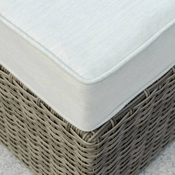 Rootz Polyrattan puutarhakalusteet - Puutarhakalusteet - Puutarhasetti - Loungesetti - Olohuoneen kalusteet Sivupöydällä - Alumiiniset tyynyt - Vaalea