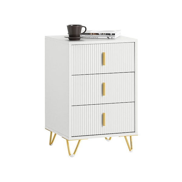 Rootz Modern sengebord - Sofabord - Sidebord - 3 skuffer til nem organisering - Gulvbeskyttere - Elegant hvid med guldhåndtag - 40cm x 63cm x 40cm