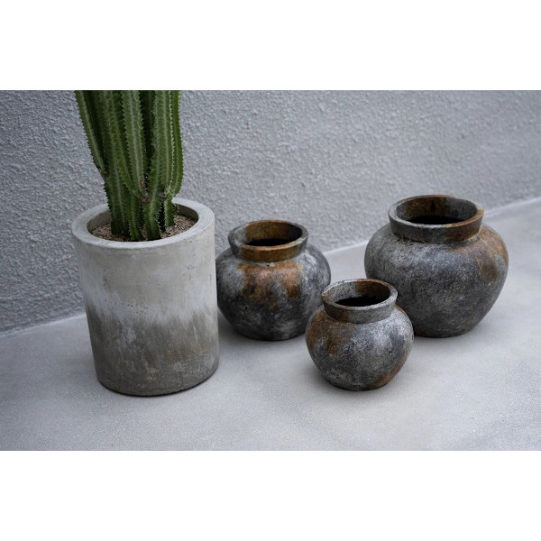 Rootz Funky Vase S - Terracotta Masterpiece - Antik grå vase - Silver Shine - Perfekt til tørrede blomster - 25cm x 25cm x 19cm
