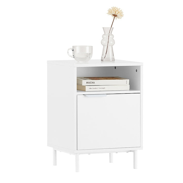 Rootz sengebord med dør - Natbord - Sidebord - Robuste metalben - Magnetisk lukning - Nem montering - 40 cm x 57 cm x 35 cm