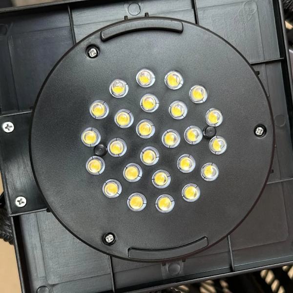 Rootz Garden Light - Ulkovalaisin aurinkomoduulilla - Automaattinen päällekytkentä - 8 h Käyttöaika - Rottinkilook - Teräs - Musta - 15,5 x 15,5 x 46